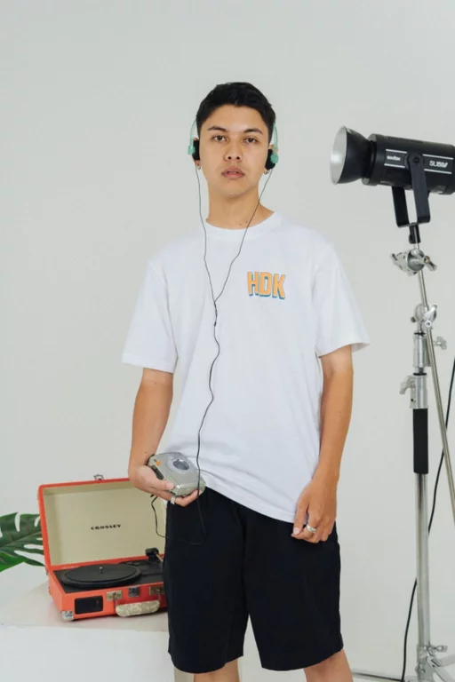Hoodieku T-Shirt Walkman